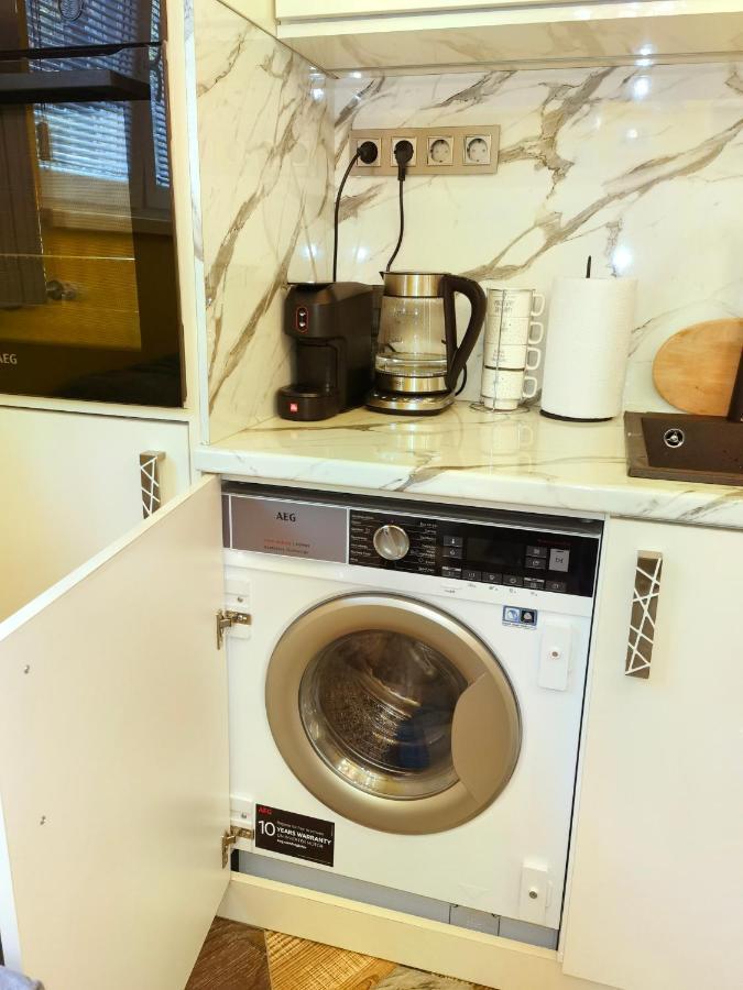 Sofiel Cozy Apartment - Top Center 소피아 외부 사진
